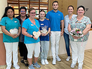 Gratulation bestandene Prüfung und Begrüssung neue Azubis im Alten- und Pflegeheim St. Hildegard Emmelshausen