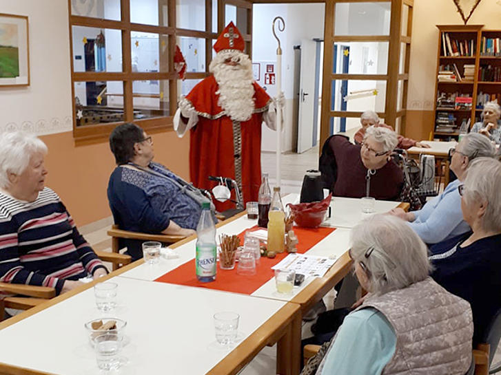 Nikolausfeier im Alten- und Pflegeheim St. Hildegard Emmelshausen